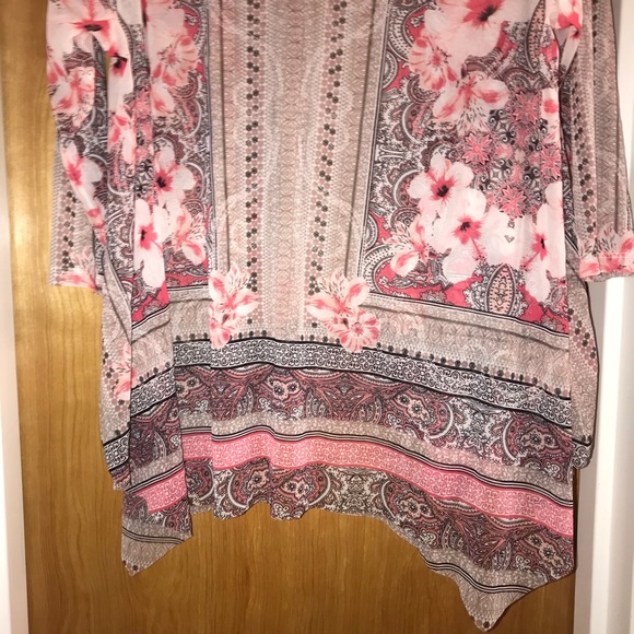 Floral & Paisley Inc International Concepts top - Picture 4 of 5